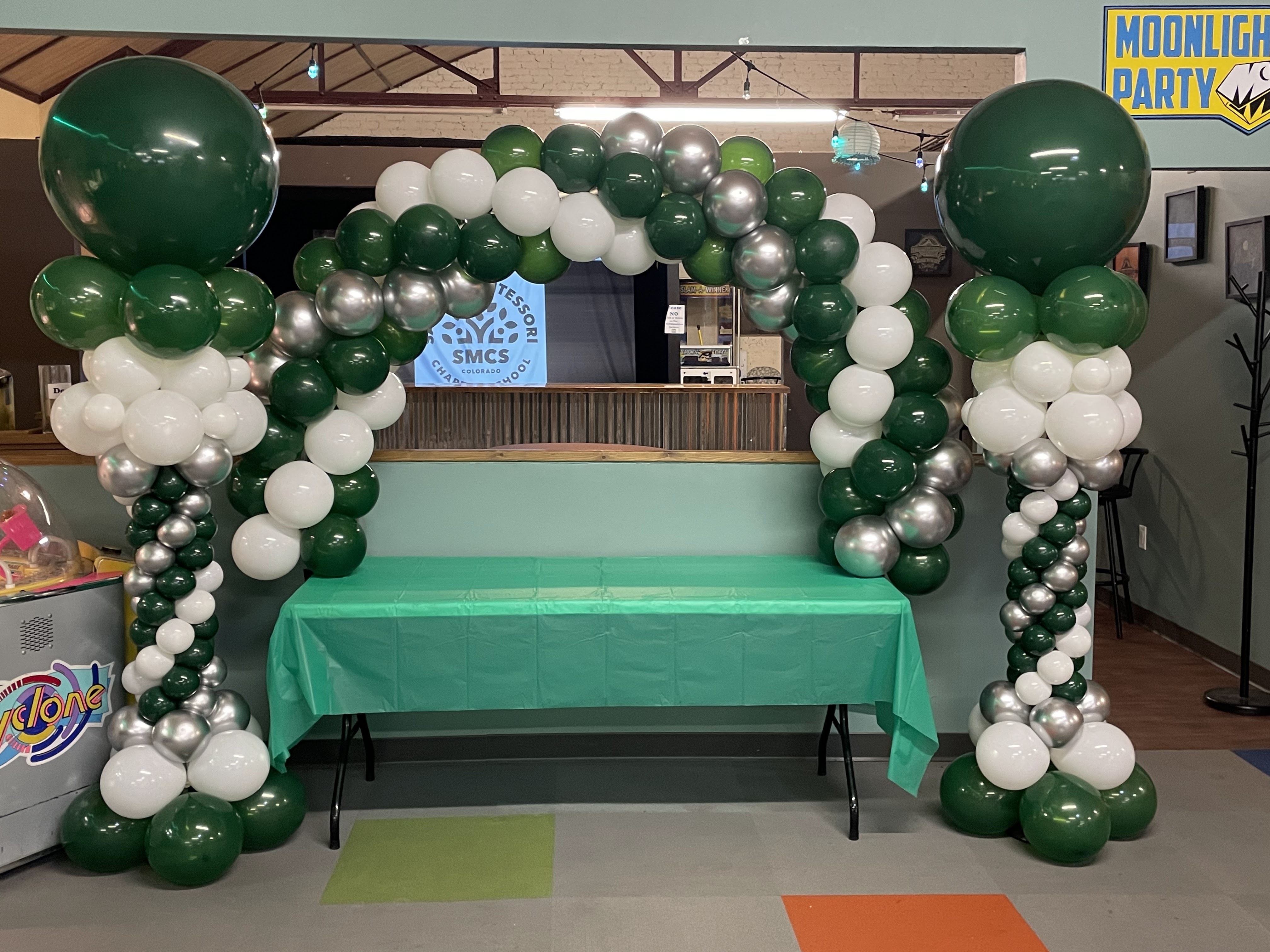 Green & White Celebration Balloon Arch