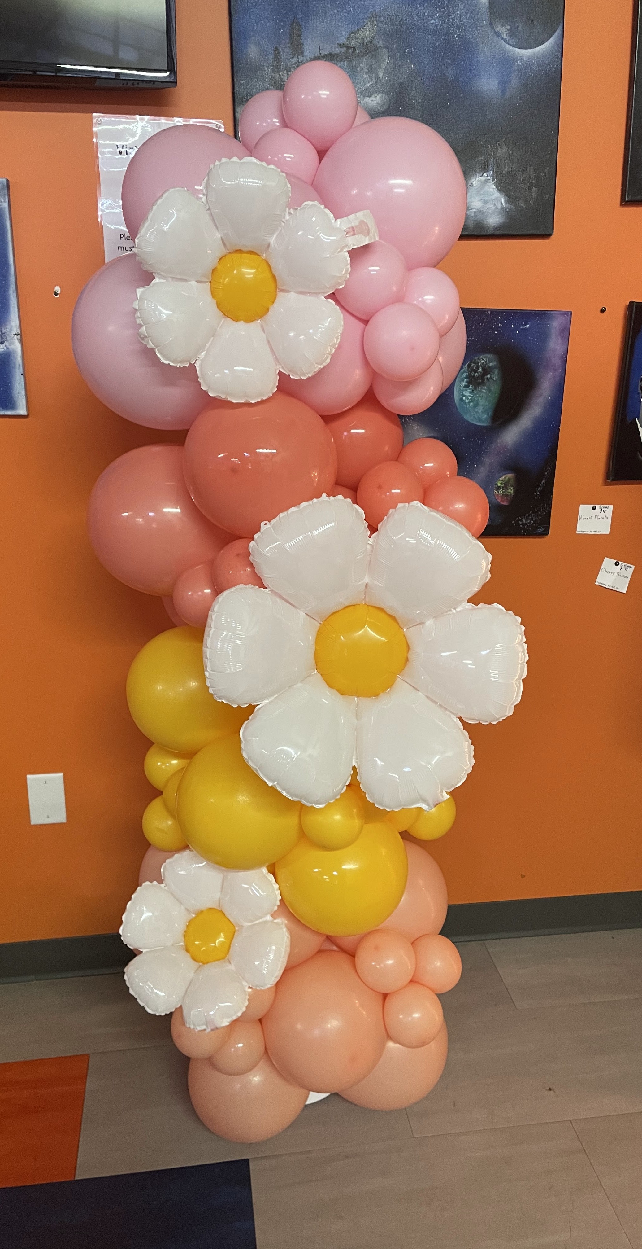 Spring Daisy Flower Balloon Column